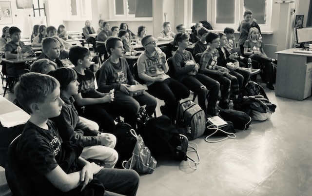 2D657F8B 43D9 422B B17C 62D5597664D6